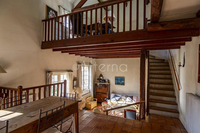 Maison ancienne - 205 m² - 7 pièces