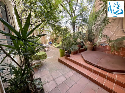 Maison - 315 m² - 7 pièces