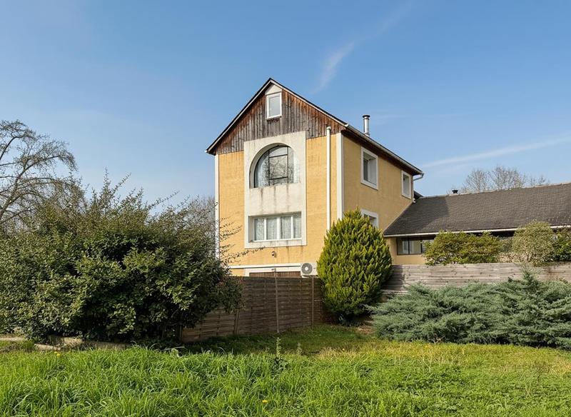 Maison - 90 m² - 3 pièces