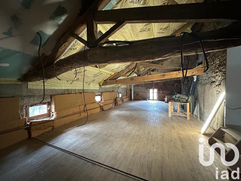 Maison - 198 m² - 7 pièces