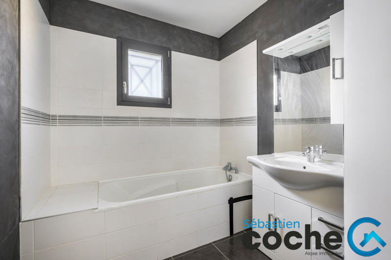 Villa - 86 m² - 4 pièces