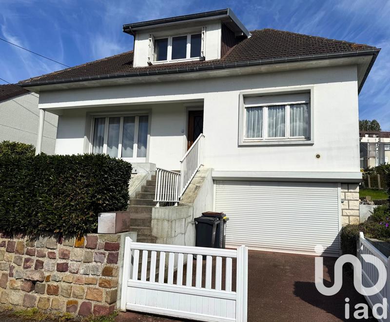 Maison - 96 m² - 5 pièces