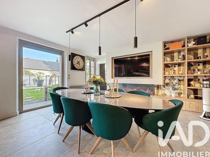 Maison - 182 m² - 7 pièces