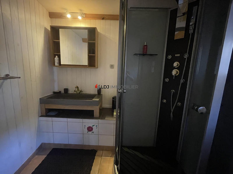 Mas - 90 m² - 9 pièces