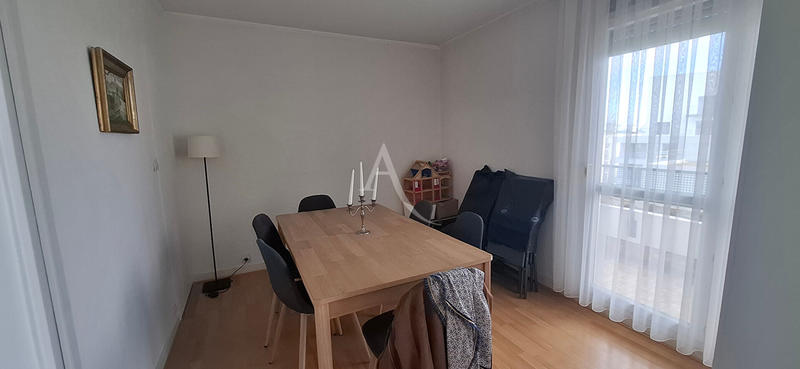 Appartement - 100 m² - 5 pièces