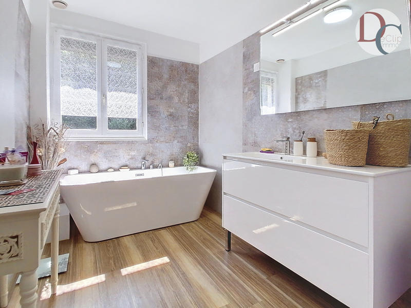 Maison - 170 m² - 7 pièces