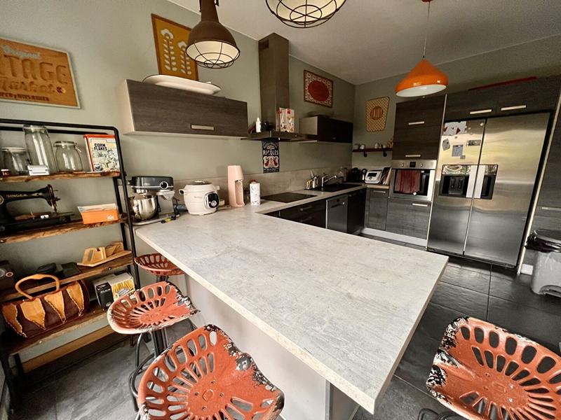 Maison - 200 m² - 4 pièces