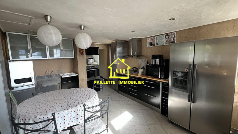 Maison - 174 m² - 6 pièces