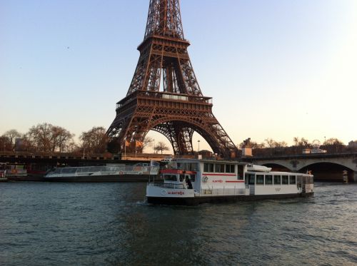 Les Péniches de Paris