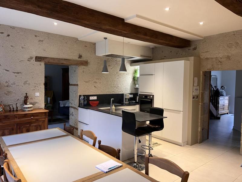 Maison - 141 m² - 6 pièces