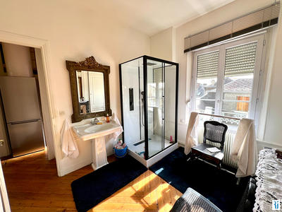 Appartement - 85 m² - 3 pièces