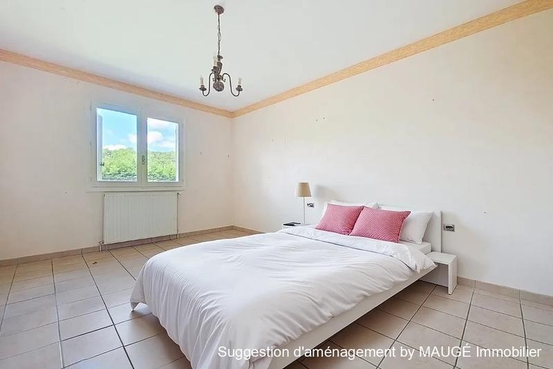 Maison - 215 m² - 8 pièces