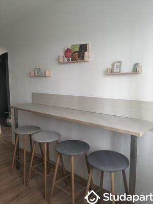 Chambre - 12 m² - 1 pièce