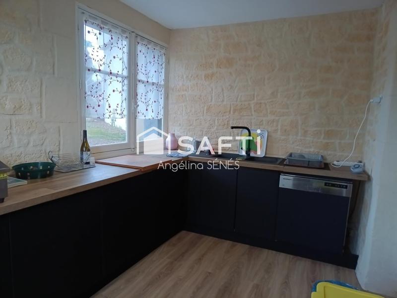 Maison - 300 m² - 16 pièces