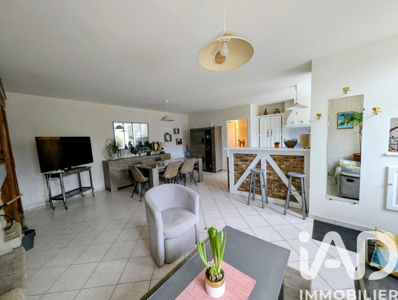 Maison - 214 m² - 8 pièces