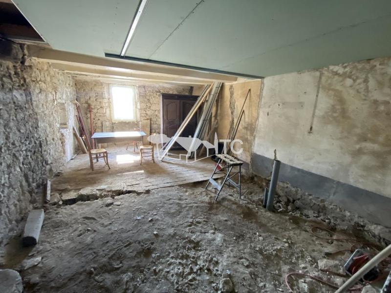 Maison - 258 m² - 7 pièces