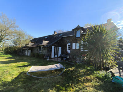 Propriété - 328 m² - 11 pièces