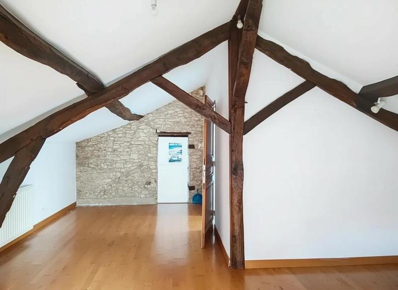 Maison en pierre - 120 m² - 5 pièces