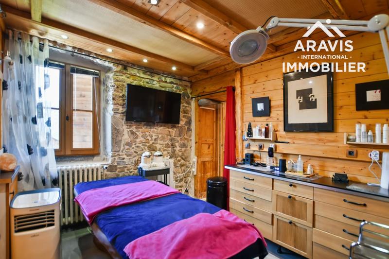 Châlet - 600 m² - 17 pièces