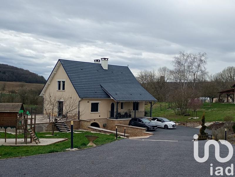 Maison - 157 m² - 7 pièces