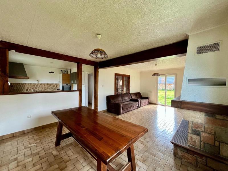 Maison - 95 m² - 5 pièces