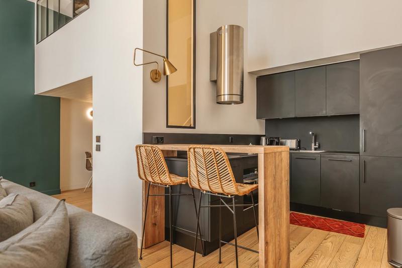 Loft - 70 m² - 4 pièces