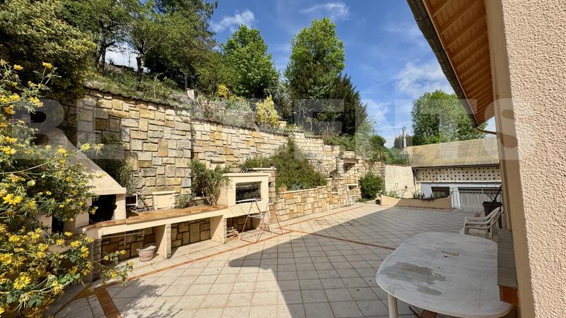 Maison - 139 m² - 7 pièces