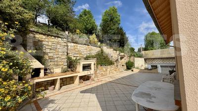 Maison - 139 m² - 7 pièces