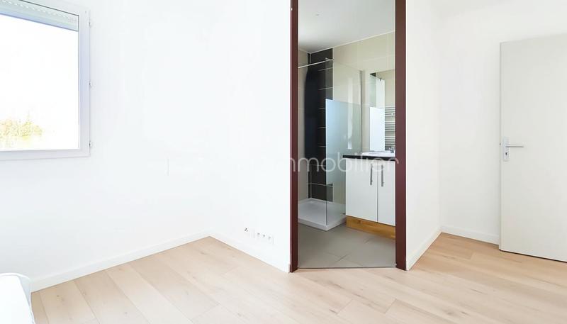 Maison - 138 m² - 6 pièces