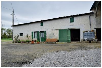 Maison en pierre - 105 m² - 5 pièces