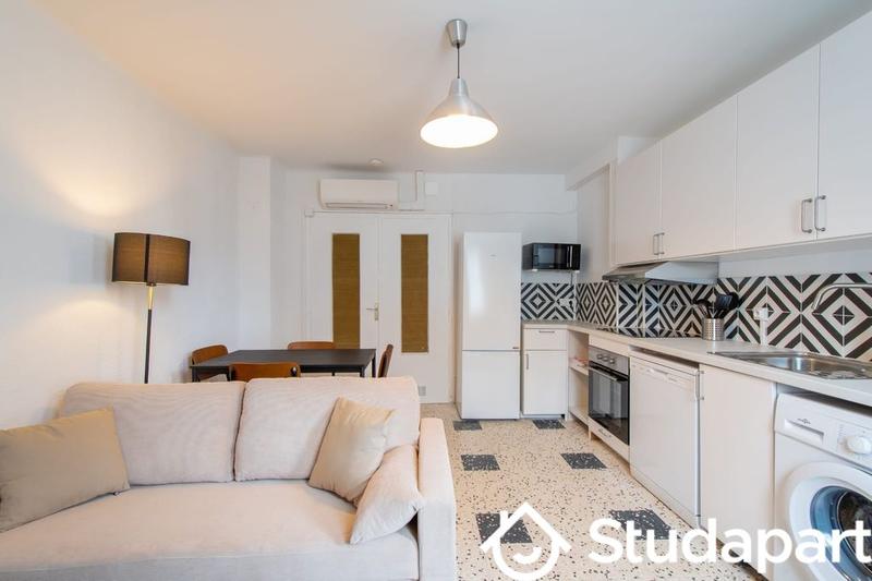 Chambre - 55 m² - 1 pièce