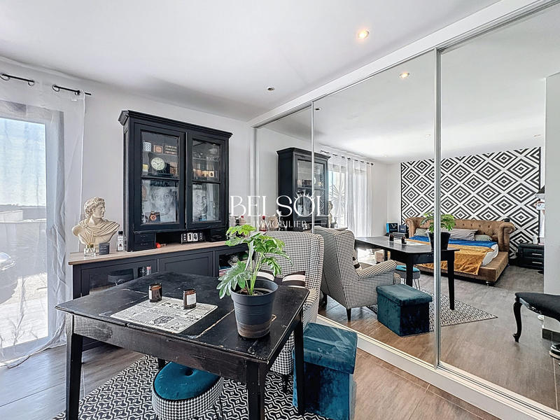 Villa - 211 m² - 4 pièces