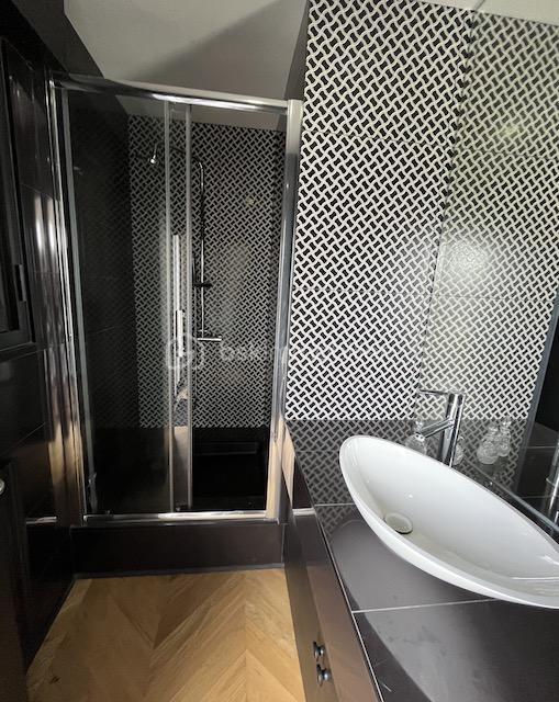 Bureau - 263 m² - 9 pièces