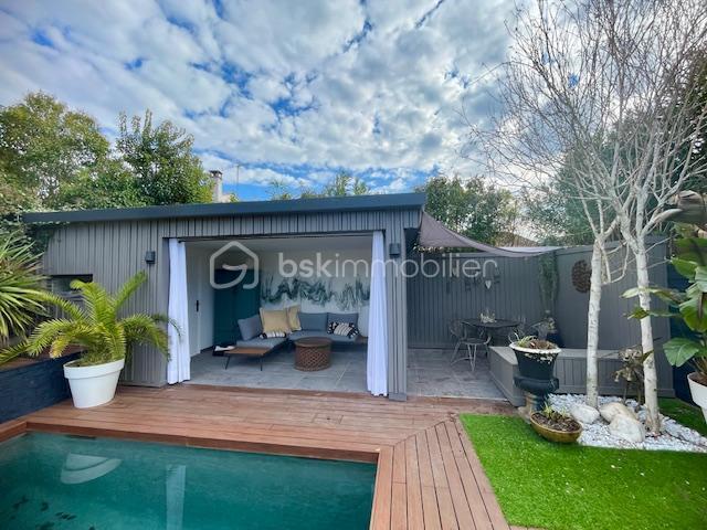 Villa - 185 m² - 6 pièces