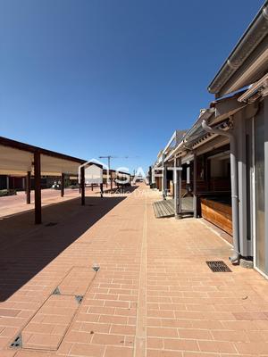 Local commercial - 365 m² - 3 pièces