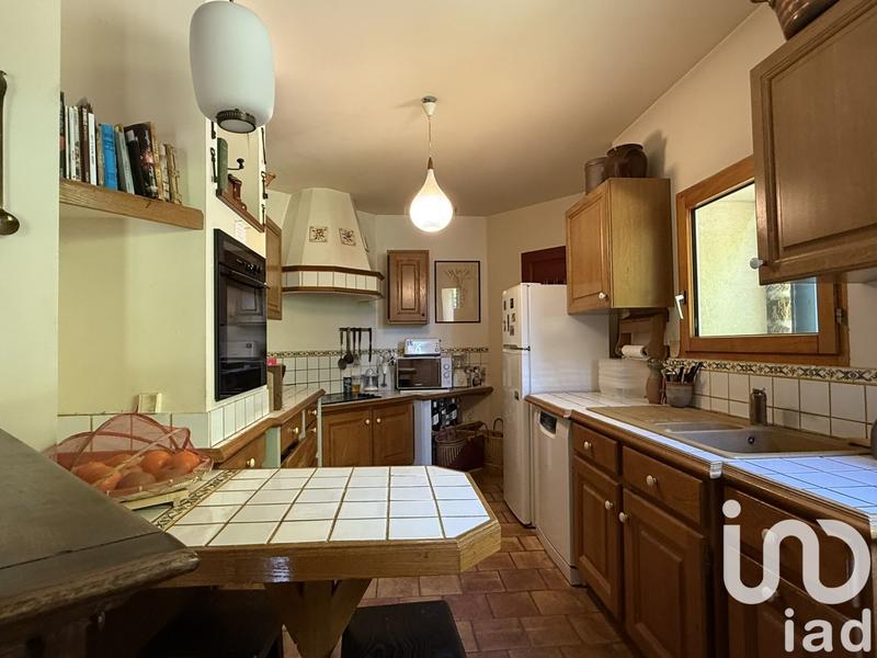 Maison - 201 m² - 8 pièces