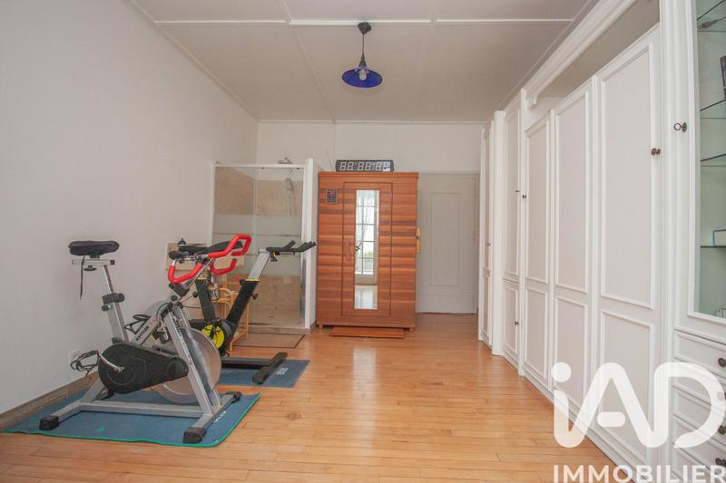 Maison - 270 m² - 7 pièces