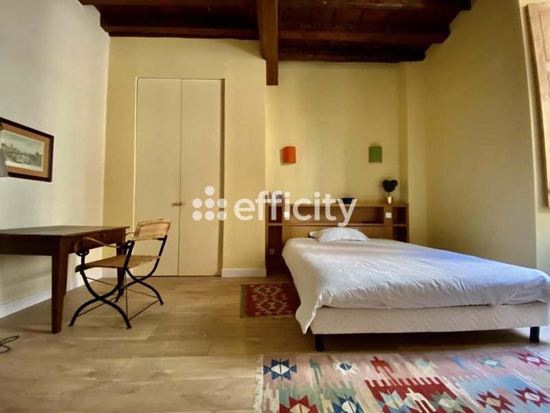 Appartement - 72 m² - 2 pièces