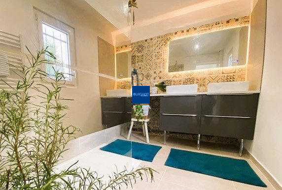 Villa - 95 m² - 5 pièces