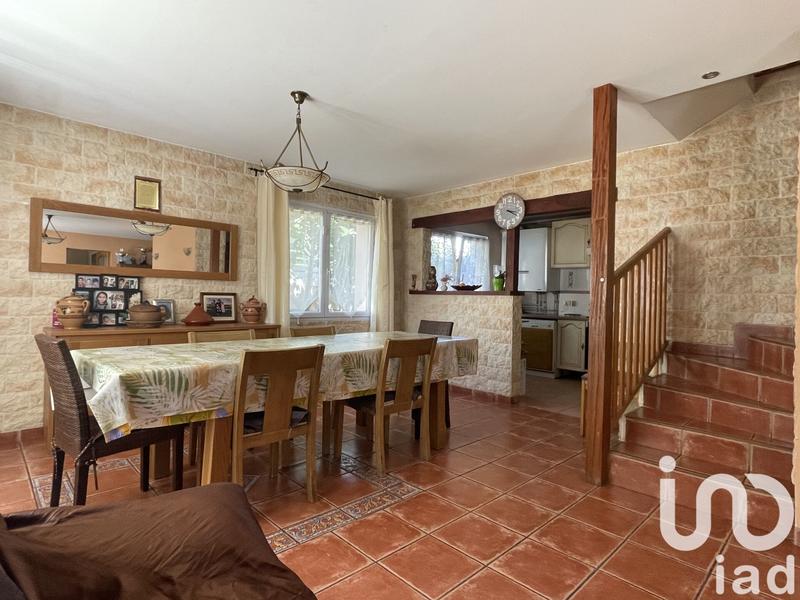 Maison - 195 m² - 9 pièces