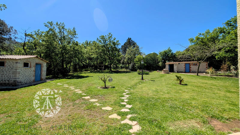 Villa - 220 m² - 7 pièces