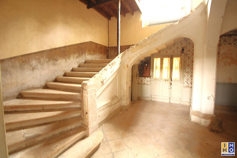 Maison ancienne - 348 m² - 13 pièces