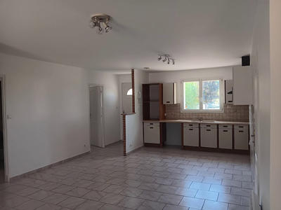 Maison - 98 m² - 4 pièces