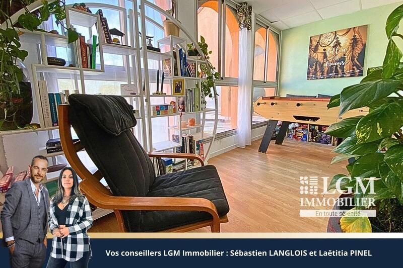 Local commercial - 222 m²