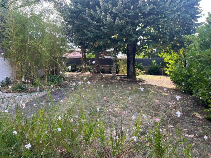 Maison - 252 m² - 9 pièces