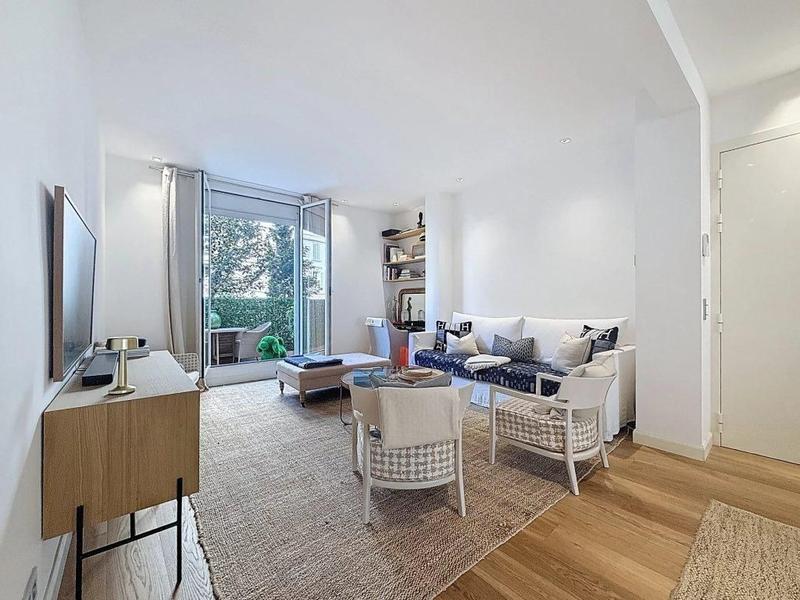 Appartement - 95 m² - 3 pièces