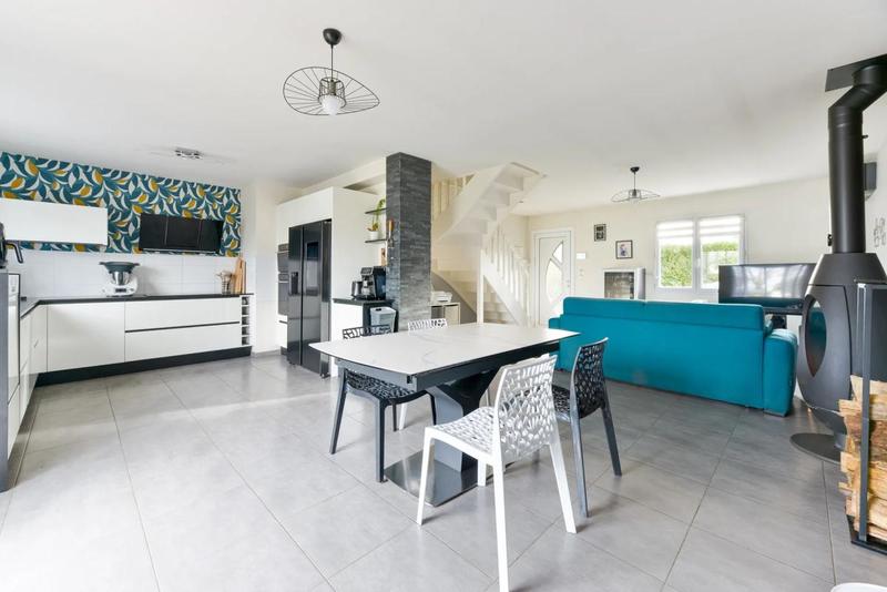 Maison - 130 m² - 6 pièces