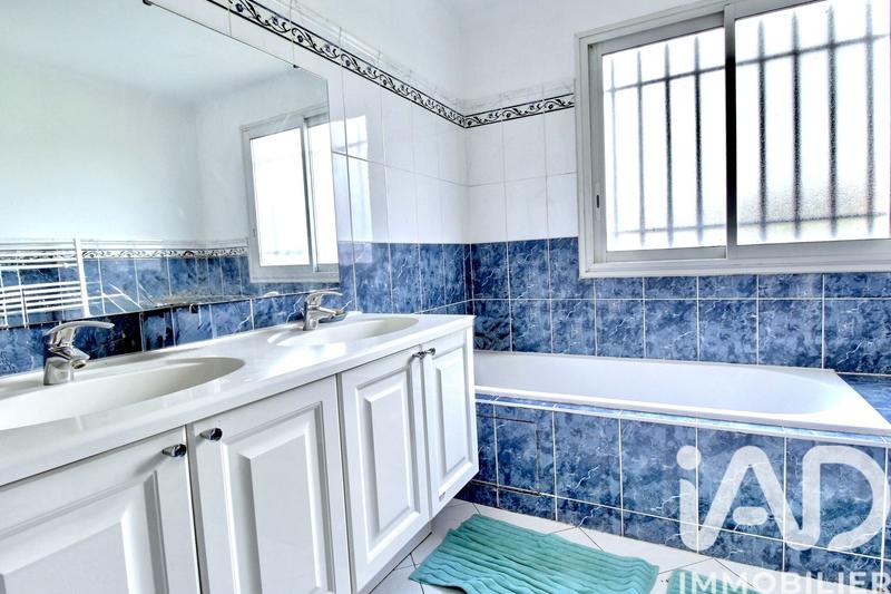 Maison - 84 m² - 3 pièces