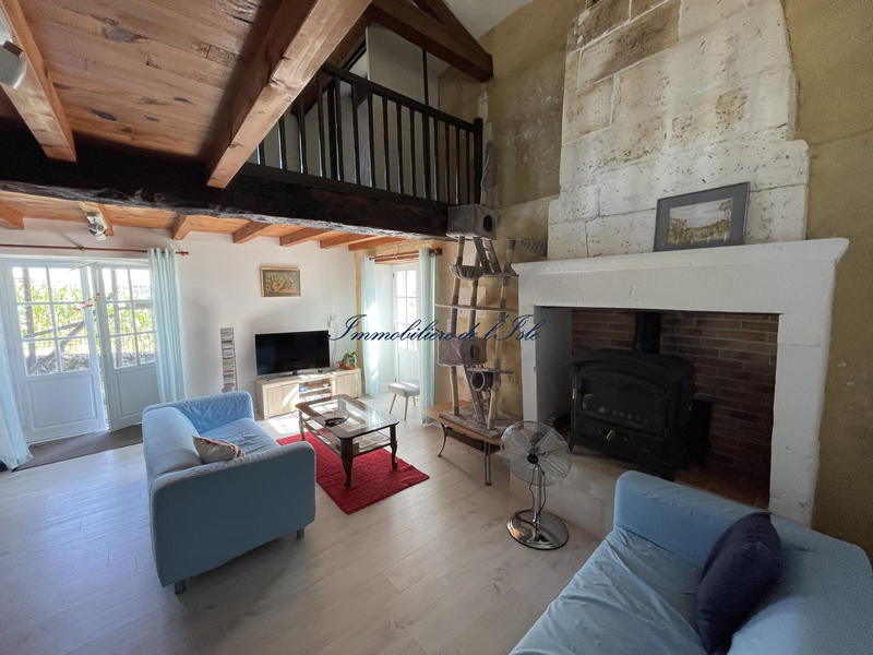 Maison - 330 m² - 16 pièces