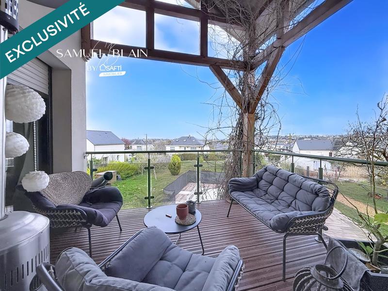 Maison - 240 m² - 10 pièces